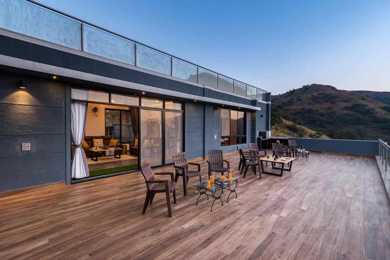 Eyes On The Lake By Stayvista - A Hillside Villa With A Captivating View Of The River Pune Dış mekan fotoğraf
